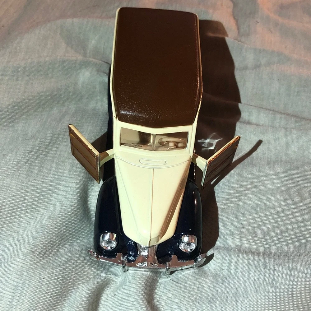 Vintage Style SS 5706 Pull Back Action